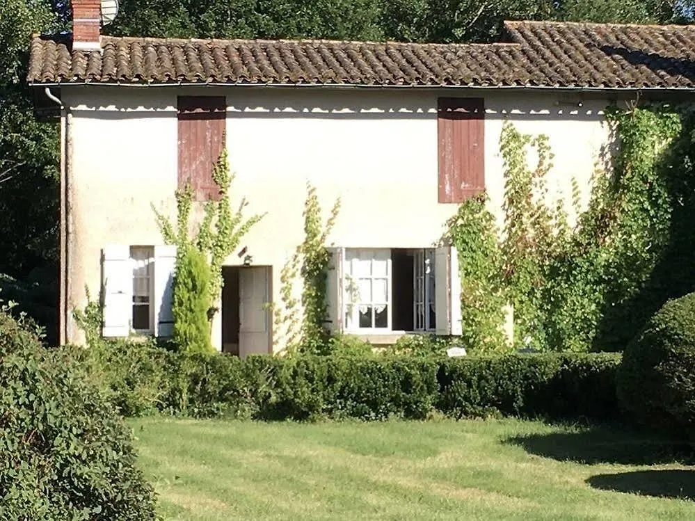 Bed and Breakfast Le Ramiérou à Montauban 0*,